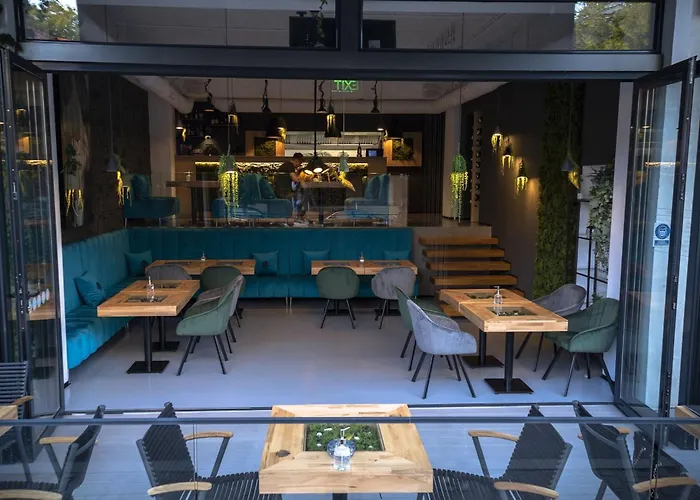 Floreasca 77 4 Апартаменти 4*