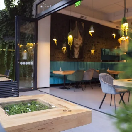 Floreasca 77 4 4* ブカレスト