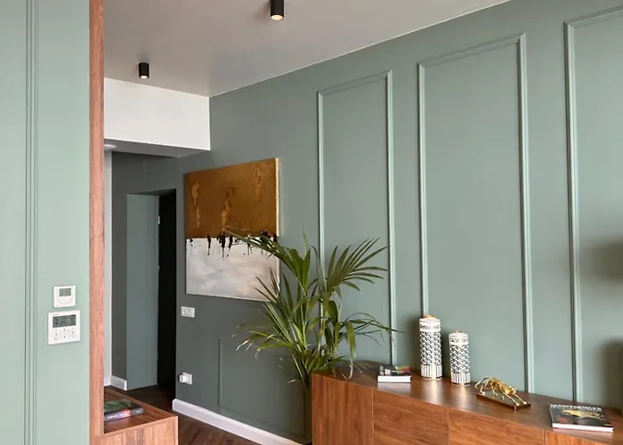 Floreasca 77 4 4* Bucureşti